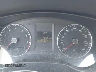 2014 Volkswagen Jetta SE с VIN 3VWD17AJ9EM297415, выставлен на аукционе IAAI как лот 42594534 с пробегом 170 581 миль миль и . История ставок и продаж доступна на DreamBid. Изображение 7.