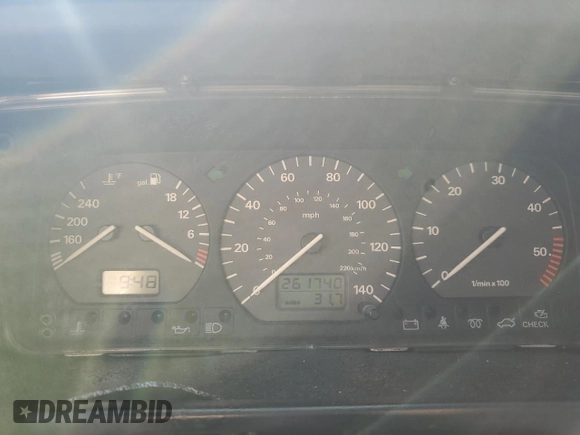 1997 Volkswagen Passat with VIN WVWGG83A0VB009323, listed as a Copart auction lot 73042334 with 261,740 mi miles and Salvage title. Bid and sale history available at DreamBid. Image 9.