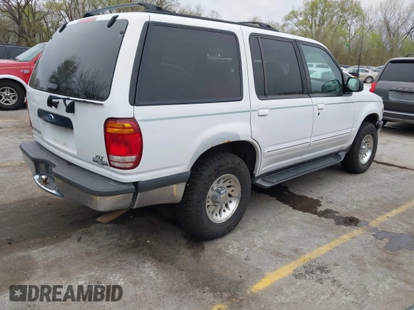 1998 Ford Explorer XL z VIN 1FMZU34E0WZB57112, wystawiony jako IAAI lot #41939205 z przebiegiem 171 982 mil mil oraz . Historia ofert i sprzedaży dostępna na DreamBid. Obrazek 4.