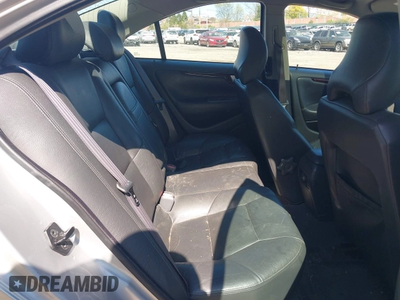 2003 Volvo S60 with VIN YV1RH59H632284355, listed as a IAAI auction lot 42033874 with 179,000 mi miles. Bid and sale history available at carsss.com. Image 8.