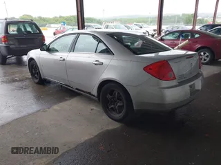 2008 Pontiac G6 z VIN 1G2ZG57B784240047, wystawiony jako IAAI lot #42365491 z przebiegiem 202 536 mil mil oraz . Historia ofert i sprzedaży dostępna na DreamBid. Obrazek 3.