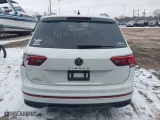 2023 Volkswagen Tiguan SE R-Line Black with VIN 3VVCB7AX6PM132085, listed as a IAAI auction lot 41278065 with 24,333 mi miles. Bid and sale history available at carsss.com. Image 17.