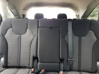 2023 Kia Sorento LX z VIN 5XYRGDLC4PG216535, wystawiony jako Copart lot #54432825 z przebiegiem 11 410 mil mil oraz Szkody całkowita. Historia ofert i sprzedaży dostępna na DreamBid. Obrazek 10.