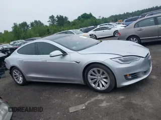 2018 Tesla Model S 75D с VIN 5YJSA1E26JF264767, выставлен на аукционе IAAI как лот 42434614 с пробегом 38 054 миль миль и . История ставок и продаж доступна на DreamBid. Изображение 14.