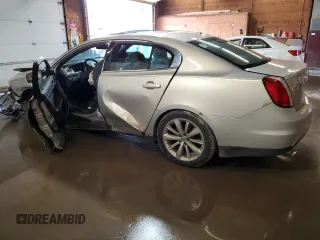 2009 Lincoln MKS z VIN 1LNHM94R39G629594, wystawiony jako Copart lot #56986125 z przebiegiem Nie podano mil oraz Szkoda całkowita • Salvage title. Historia ofert i sprzedaży dostępna na DreamBid. Obrazek 2.