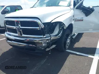 2018 Ram 2500 Tradesman with VIN 3C6UR5CJ6JG276003, listed as a IAAI auction lot 42128023 with 41,113 mi miles and . Bid and sale history available at DreamBid. Image 6.