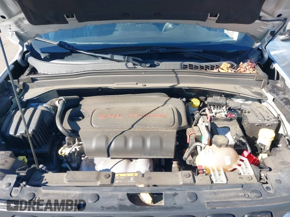 2018 Jeep Renegade Sport with VIN ZACCJBAB9JPH83336, listed as a IAAI auction lot 41555991 with 37,288 mi miles. Bid and sale history available at carsss.com. Image 10.