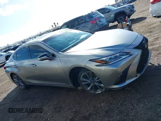 2019 Lexus ES with VIN 58ABZ1B17KU030705, listed as a IAAI auction lot 41754152 with 41,069 mi miles. Bid and sale history available at carsss.com. Image 13.