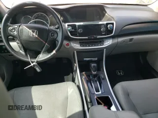 2015 Honda Accord EX-L с VIN 1HGCR2F81FA135536, выставлен на аукционе Copart как лот 55122795 с пробегом Не указан миль и Списание • Salvage title. История ставок и продаж доступна на DreamBid. Изображение 8.