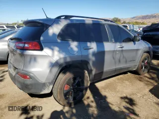 2018 Jeep Cherokee Latitude Tech Connect with VIN 1C4PJMCX0JD549302, listed as a Copart auction lot 78270864 with 73,280 mi miles and Salvage title. Bid and sale history available at DreamBid. Image 3.