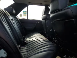1993 Mercedes-Benz 190 z VIN WDBDA29D9PG074436, wystawiony jako Copart lot #47626005 z przebiegiem 185 226 mil mil oraz Tytuł czysty. Historia ofert i sprzedaży dostępna na DreamBid. Obrazek 10.
