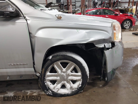 2012 GMC Terrain SLT-1 with VIN 2GKFLVE53C6251811, listed as a IAAI auction lot 41357496 with 152,772 mi miles. Bid and sale history available at carsss.com. Image 6.
