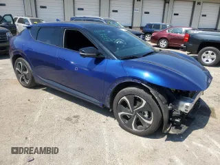 2022 Kia EV6 GT-Line with VIN KNDC4DLC0N5055461, listed as a Copart auction lot 67280534 with 26,720 mi miles and Salvage Title. Bid and sale history available at carsss.com. Image 4.