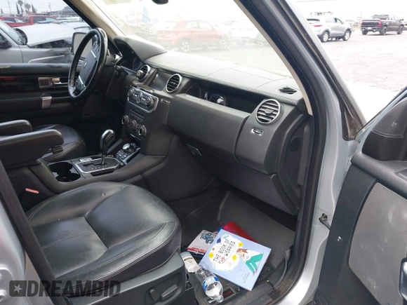 2011 Land Rover LR4 Lux with VIN SALAK2D44BA559466, listed as a IAAI auction lot 42313555 with Not provided miles and . Bid and sale history available at DreamBid. Image 5.