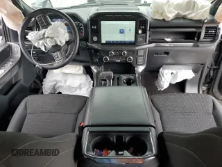 2022 Ford F-150 XL z VIN 1FTFW1E80NKE93655, wystawiony jako Copart lot #61093895 z przebiegiem 70 043 mil mil oraz Szkoda całkowita • Salvage title. Historia ofert i sprzedaży dostępna na DreamBid. Obrazek 8.
