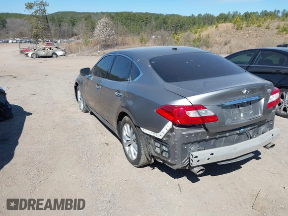 2011 Infiniti M with VIN JN1BY1AR4BM373559, listed as a IAAI auction lot 41677853 with 152,111 mi miles and . Bid and sale history available at carsss.com. Image 3.