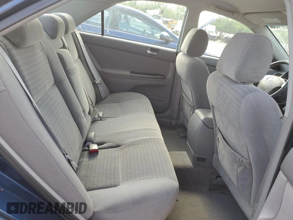 2005 Toyota Camry STD z VIN 4T1BE32K15U062271, wystawiony jako Copart lot #55957155 z przebiegiem 187 231 mil mil oraz Szkoda całkowita • Salvage title. Historia ofert i sprzedaży dostępna na DreamBid. Obrazek 10.