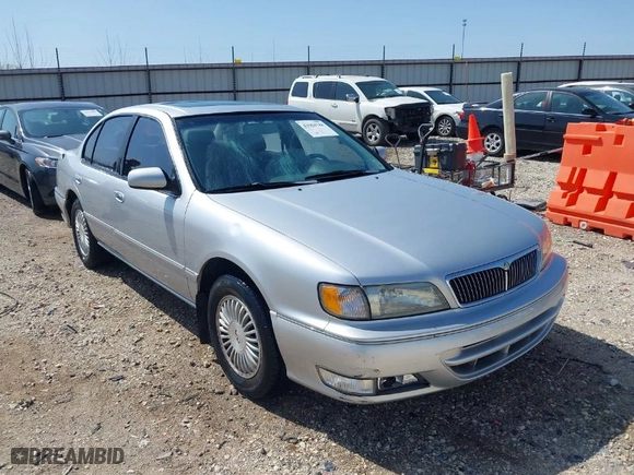 1998 Infiniti I30 Standard with VIN JNKCA21A9WT615911, listed as a IAAI auction lot 41904788 with 216,340 mi miles. Bid and sale history available at carsss.com. Image 1.