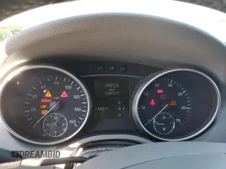 2006 Mercedes-Benz M 350 with VIN 4JGBB86E46A005608, listed as a Copart auction lot 87710135 with 139,771 mi miles and Clean Title. Bid and sale history available at DreamBid. Image 8.