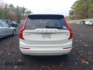 2021 Volvo XC90 Momentum z VIN YV4102PK6M1737322, wystawiony jako IAAI lot #41159908 z przebiegiem 41 138 mil mil oraz . Historia ofert i sprzedaży dostępna na DreamBid. Obrazek 16.