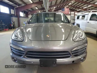 2012 Porsche Cayenne S z VIN WP1AB2A21CLA47534, wystawiony jako Copart lot #53674765 z przebiegiem 186 417 mil mil oraz Tytuł czysty. Historia ofert i sprzedaży dostępna na DreamBid. Obrazek 5.