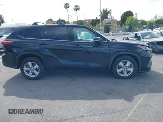 2021 Toyota Highlander L with VIN 5TDZZRAH1MS519762, listed as a IAAI auction lot 42039810 with 44,832 mi miles and . Bid and sale history available at DreamBid. Image 13.