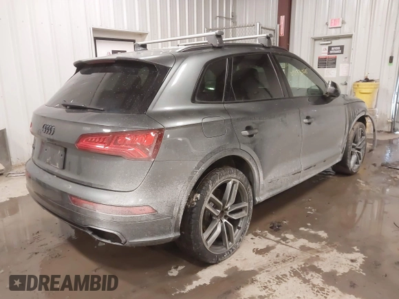 2019 Audi SQ5 Premium Plus z VIN WA1B4AFY1K2097033, wystawiony jako IAAI lot #41433068 z przebiegiem 47 730 mil mil oraz . Historia ofert i sprzedaży dostępna na DreamBid. Obrazek 4.