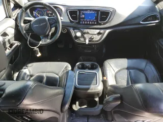 2018 Chrysler Pacifica Touring L Plus with VIN 2C4RC1EG3JR168247, listed as a Copart auction lot 49660405 with 262,393 mi miles and Salvage title. Bid and sale history available at DreamBid. Image 8.