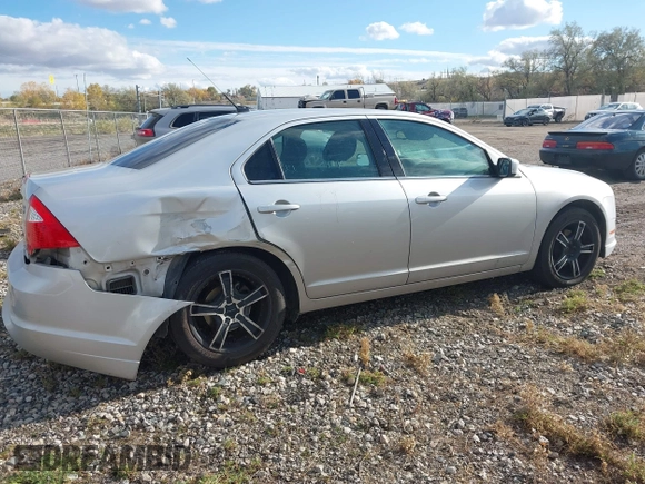 2011 Ford Fusion SEL with VIN 3FAHP0CG5BR335674, listed as a IAAI auction lot 40636468 with 141,869 mi miles. Bid and sale history available at carsss.com. Image 13.