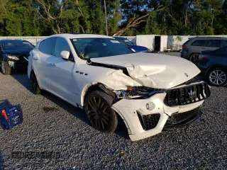 2021 Maserati Levante GranSport with VIN ZN661XUS7MX379585, listed as a Copart auction lot 63294773 with 0 mi miles. Bid and sale history available at carsss.com. Image 4.