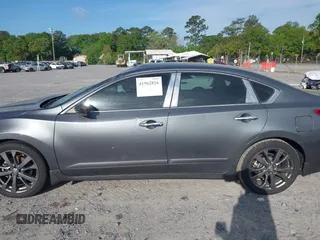 2018 Nissan Altima 2.5 SR with VIN 1N4AL3AP6JC280327, listed as a IAAI auction lot 41962816 with 102,444 mi miles. Bid and sale history available at carsss.com. Image 14.