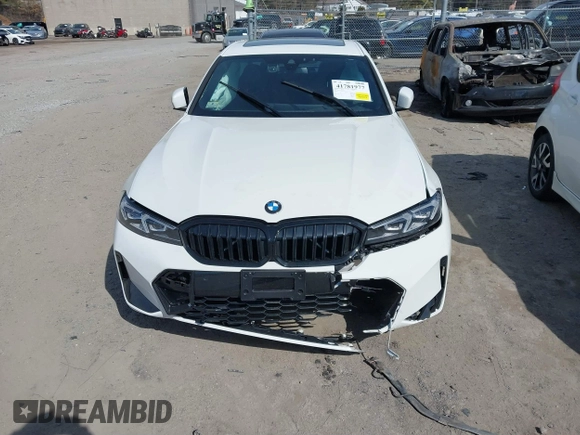 2024 BMW 3 Series 330i xDrive with VIN 3MW89FF04R8E73192, listed as a IAAI auction lot 41781977 with 4,124 mi miles. Bid and sale history available at carsss.com. Image 12.