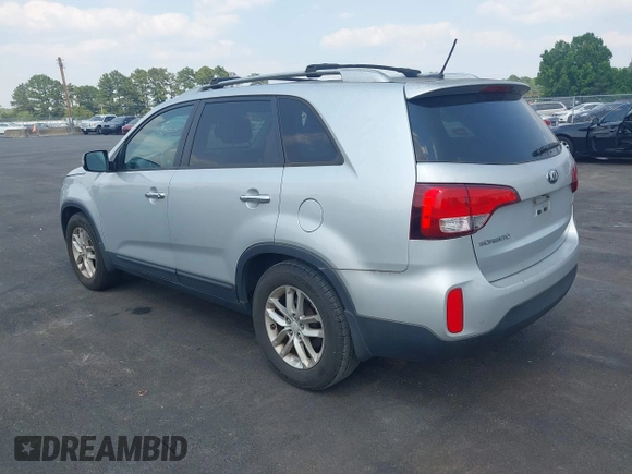 2014 Kia Sorento LX с VIN 5XYKT4A64EG467174, выставлен на аукционе IAAI как лот 42421411 с пробегом 110 552 миль миль и . История ставок и продаж доступна на DreamBid. Изображение 3.