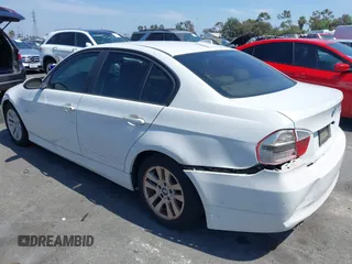 2007 BMW 3 Series 328i z VIN WBAVC53587FZ78266, wystawiony jako IAAI lot #42508267 z przebiegiem 138 366 mil mil oraz . Historia ofert i sprzedaży dostępna na DreamBid. Obrazek 3.