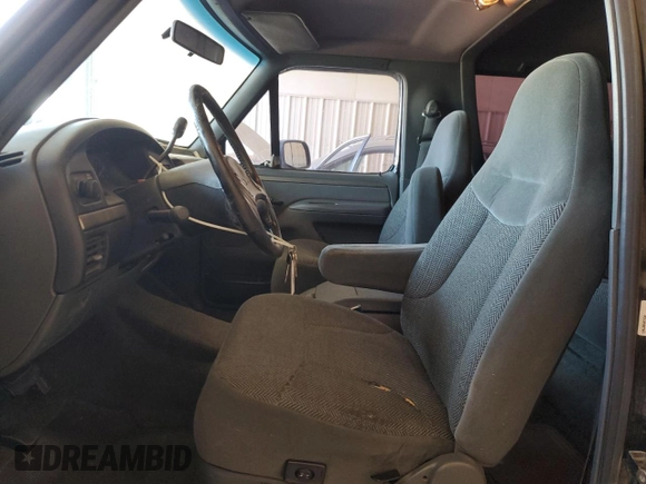 1993 Ford Bronco Custom with VIN 1FMEU15H2PLA65340, listed as a Copart auction lot 74177884 with 277,399 mi miles and Salvage title. Bid and sale history available at DreamBid. Image 7.