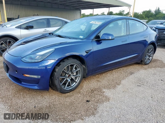 2022 Tesla Model 3 Long Range z VIN 5YJ3E1EBXNF286169, wystawiony jako Copart lot #59639655 z przebiegiem 138 673 mil mil oraz Czysty tytuł • Clean title. Historia ofert i sprzedaży dostępna na DreamBid. Obrazek 1.