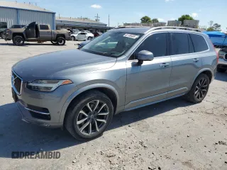 2016 Volvo XC90 T6 Momentum with VIN YV4A22PK6G1070864, listed as a Copart auction lot 62138485 with 161,124 mi miles and Clean title. Bid and sale history available at DreamBid. Image 1.