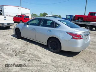 2015 Nissan Altima SL with VIN 1N4AL3AP9FC260919, listed as a IAAI auction lot 41986331 with 145,634 mi miles and . Bid and sale history available at DreamBid. Image 3.