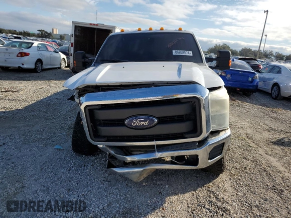 2015 Ford F-350 Lariat with VIN 1FT8W3DT6FEA20658, listed as a Copart auction lot 86958574 with Not provided miles and Salvage title. Bid and sale history available at DreamBid. Image 5.