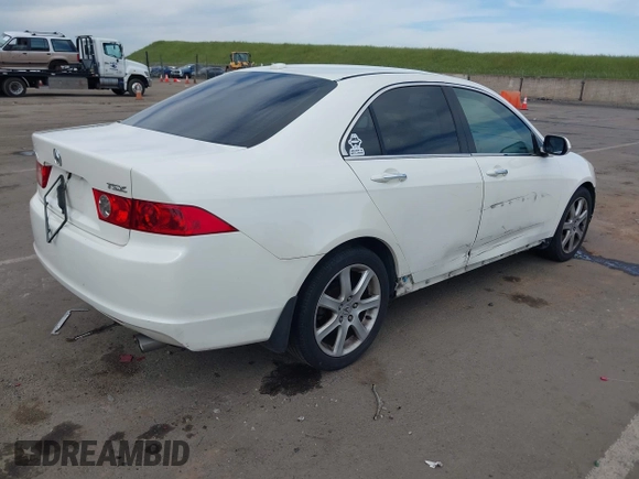 2005 Acura TSX with VIN JH4CL96955C030436, listed as a IAAI auction lot 42014917 with 204,474 mi miles. Bid and sale history available at carsss.com. Image 4.
