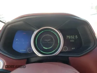 2017 Aston Martin DB11 z VIN SCFRMFAVXHGL01257, wystawiony jako Copart lot #86535924 z przebiegiem 35 822 mil mil oraz Szkoda całkowita • Salvage title. Historia ofert i sprzedaży dostępna na DreamBid. Obrazek 9.