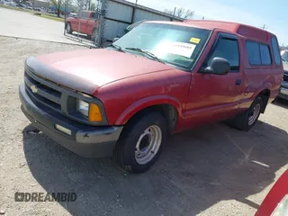 1996 Chevrolet S-10 with VIN 1GCCS1448TK120616, listed as a IAAI auction lot 41840605 with 251,506 mi miles and . Bid and sale history available at DreamBid. Image 17.
