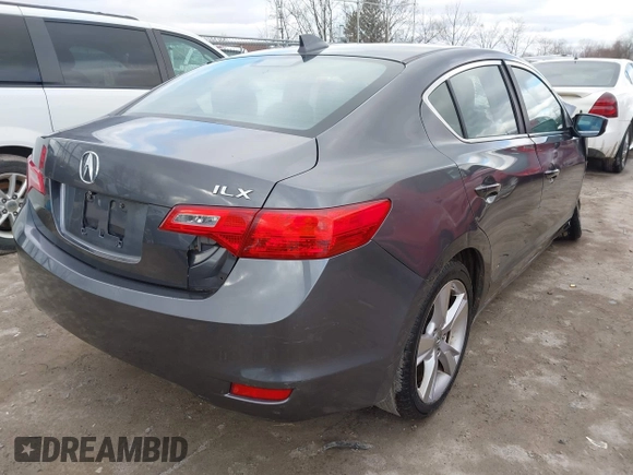 2015 Acura ILX with VIN 19VDE1F38FE008432, listed as a IAAI auction lot 41971273 with 132,811 mi miles. Bid and sale history available at carsss.com. Image 4.
