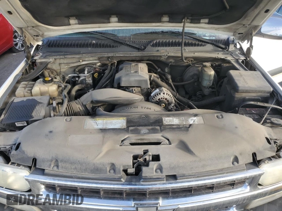 2000 Chevrolet Suburban LT with VIN 3GNEC16T5YG189571, listed as a Copart auction lot 77704644 with 280,021 mi miles and Clean Title. Bid and sale history available at carsss.com. Image 12.