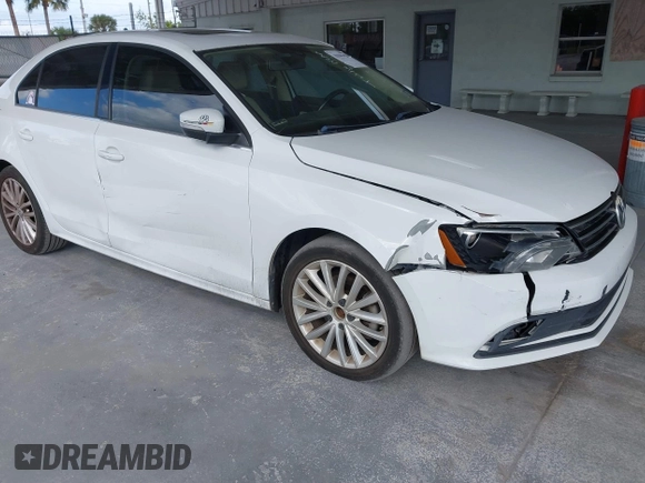 2016 Volkswagen Jetta Sedan 1.8T SEL with VIN 3VWL07AJ5GM310789, listed as a IAAI auction lot 41596429 with 169,910 mi miles. Bid and sale history available at carsss.com. Image 6.