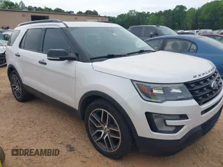 2016 Ford Explorer Sport with VIN 1FM5K8GT1GGB31627, listed as a IAAI auction lot 42076858 with 114,505 mi miles and . Bid and sale history available at carsss.com. Image 1.