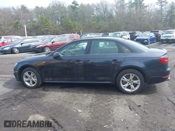 2018 Audi A4 Premium with VIN WAUDNAF4XJA060752, listed as a IAAI auction lot 41729912 with 132,165 mi miles. Bid and sale history available at carsss.com. Image 14.