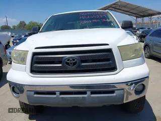 2008 Toyota Tundra z VIN 5TFEV54118X038542, wystawiony jako IAAI lot #42265229 z przebiegiem 148 546 mil mil oraz . Historia ofert i sprzedaży dostępna na DreamBid. Obrazek 12.