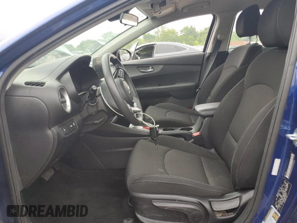 2021 Kia Forte LXS with VIN 3KPF24AD9ME385097, listed as a Copart auction lot 60502335 with 60,673 mi miles and Salvage title. Bid and sale history available at DreamBid. Image 7.