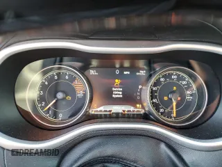 2017 Jeep Cherokee Overland with VIN 1C4PJMJS5HW665021, listed as a Copart auction lot 50872945 with 98,502 mi miles and Salvage Title. Bid and sale history available at carsss.com. Image 9.